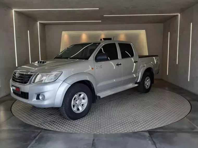 Toyota Hilux Prata 9