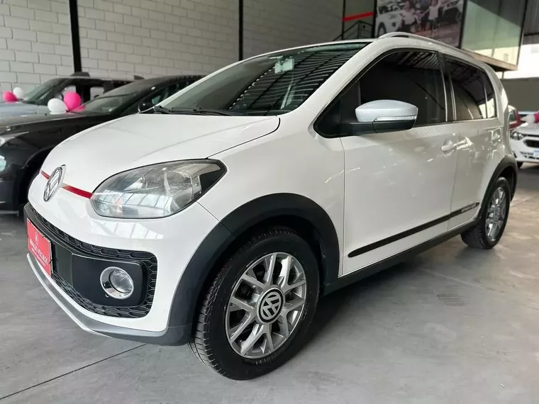 Volkswagen Cross UP Branco 4