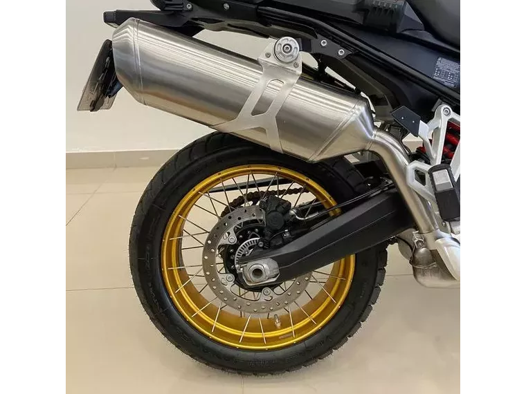 BMW F 850 Branco 6