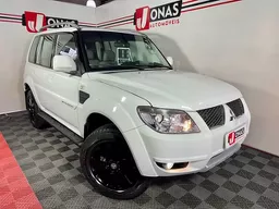 Mitsubishi Pajero TR4