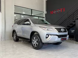 Toyota Hilux SW4