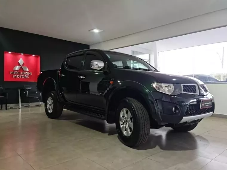 Mitsubishi L200 Triton Verde 13