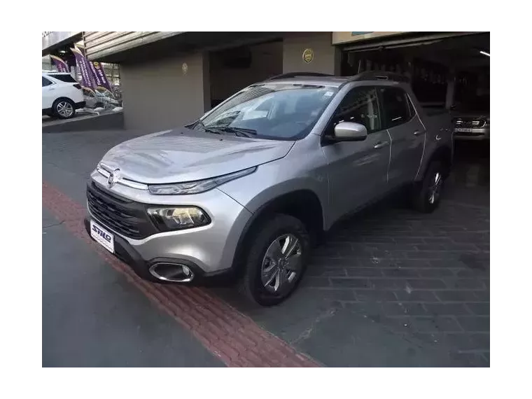 Fiat Toro Prata 4