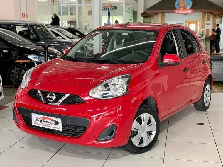 Nissan March Vermelho 11