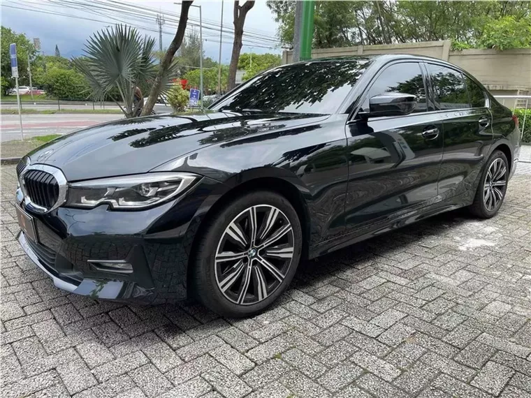 BMW 320i Preto 16