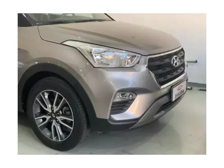 Hyundai Creta Prata 3