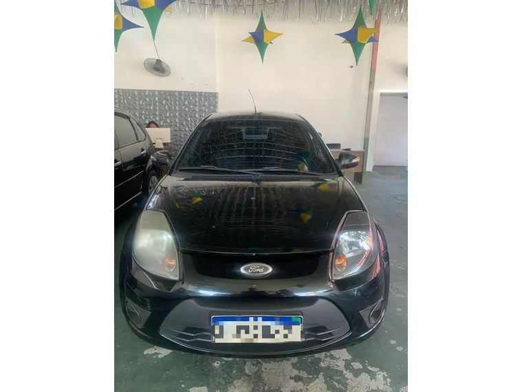 Ford KA Preto 13