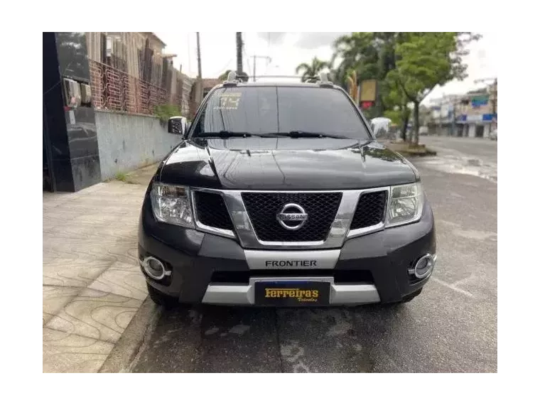 Nissan Frontier Preto 7