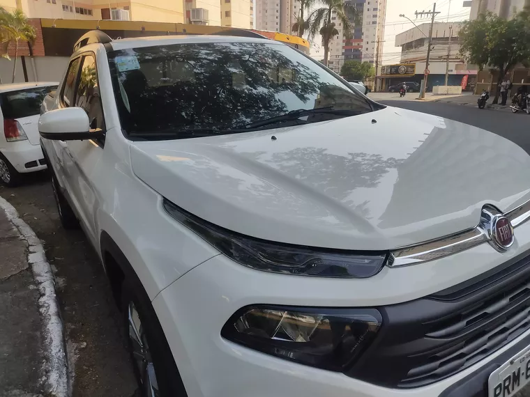 Fiat Toro Branco 10