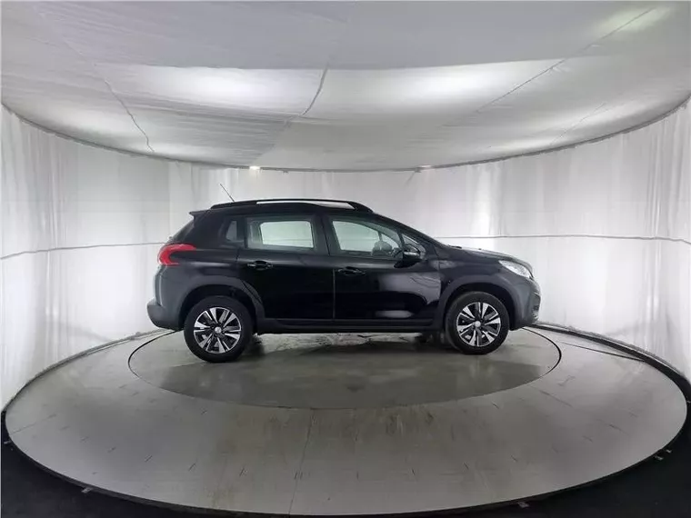 Peugeot 2008 Preto 13