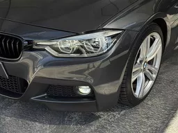 BMW 328i