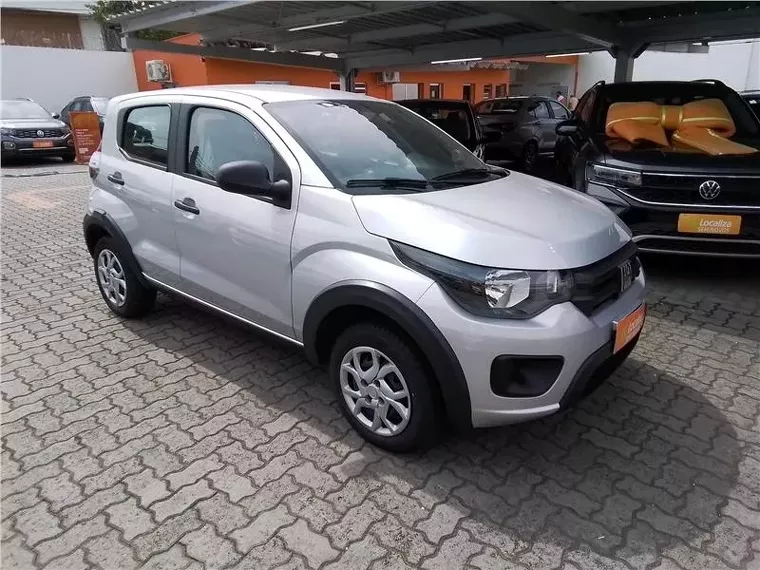 Fiat Mobi Prata 9