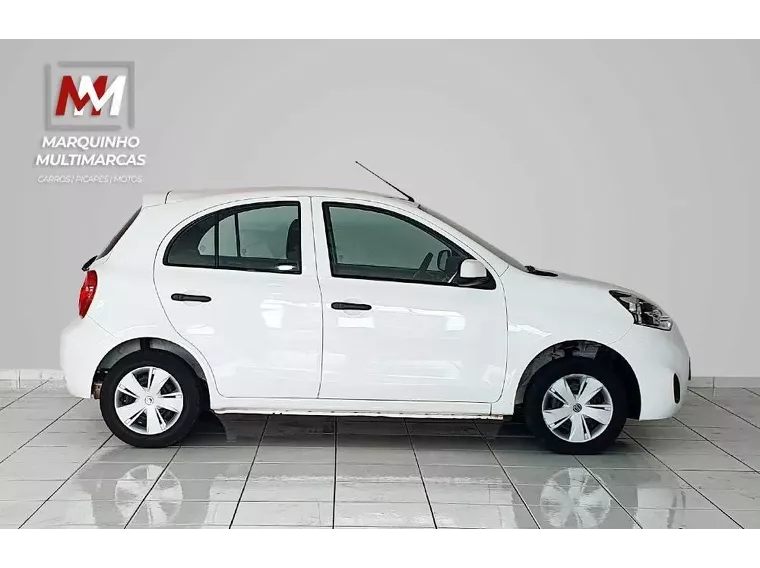 Nissan March Branco 1