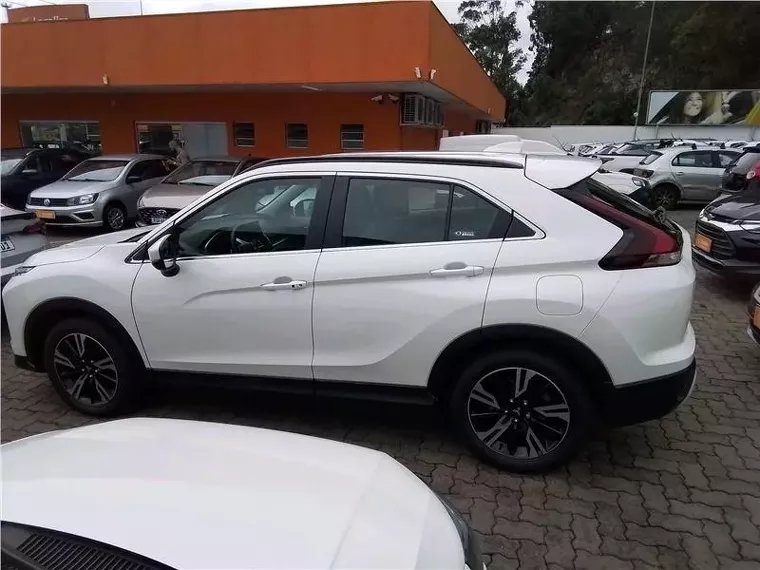 Mitsubishi Eclipse Cross Branco 3