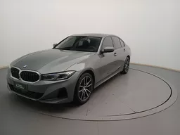 BMW 320i