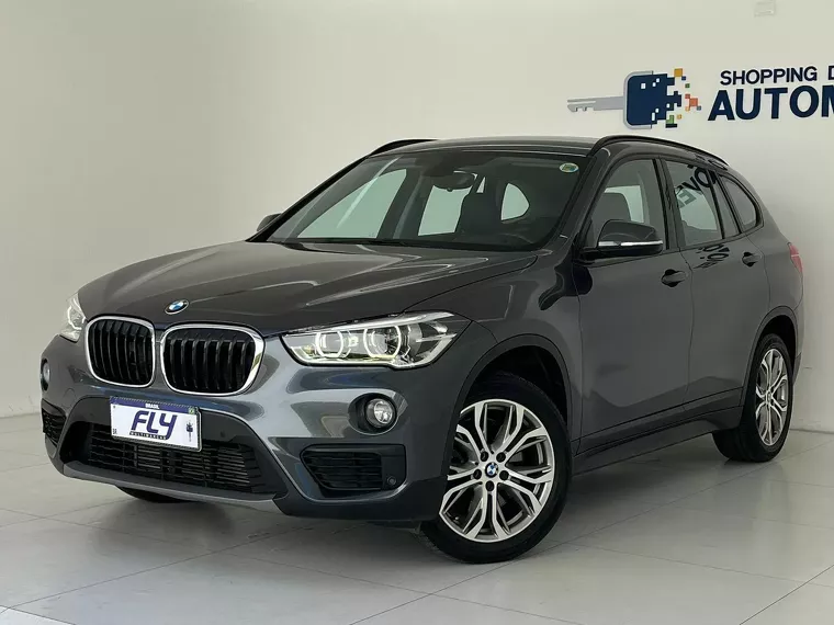 BMW X1 Cinza 5