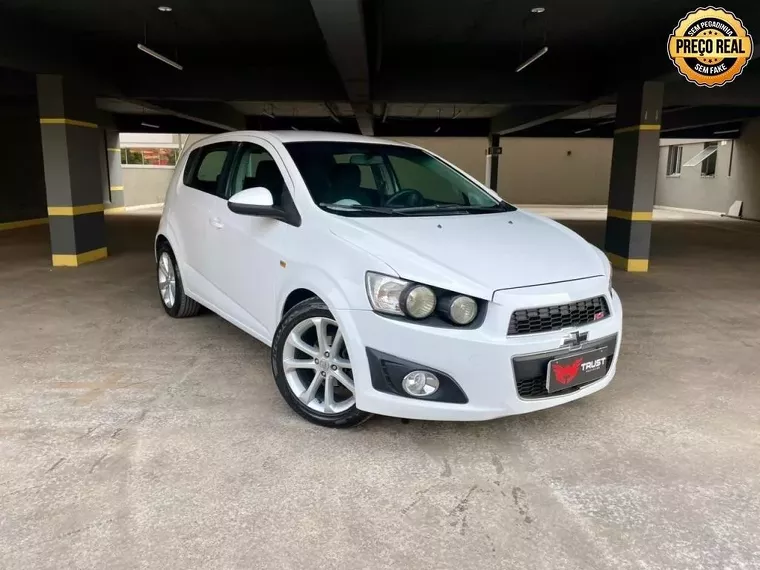 Chevrolet Sonic Branco 1