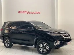 Toyota Hilux SW4