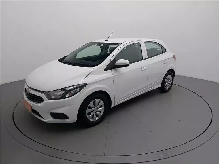 Chevrolet Onix Branco 7