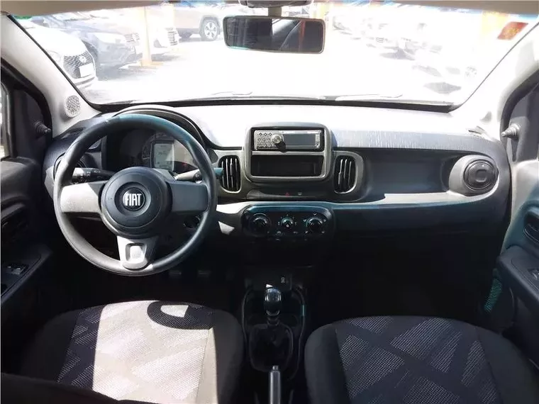 Fiat Mobi Prata 2