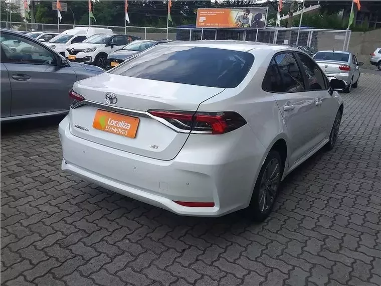 Toyota Corolla Branco 7