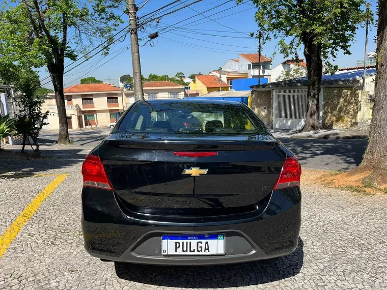 Chevrolet Prisma Preto 2