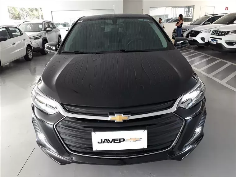 Chevrolet Onix Preto 6