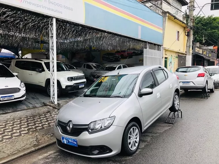 Renault Logan Prata 6