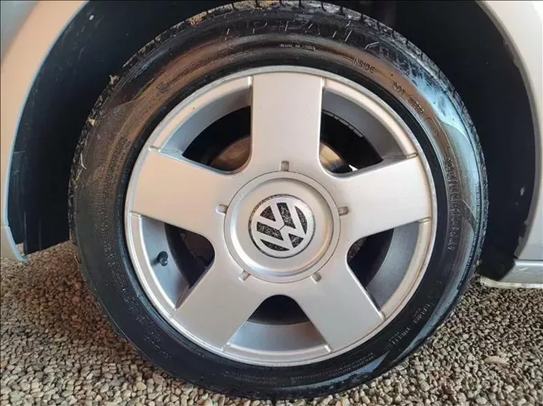 Volkswagen Gol Prata 4