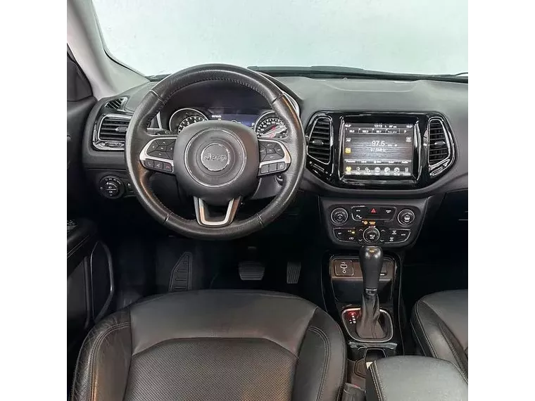 Jeep Compass Prata 13