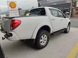 Mitsubishi L200 Triton