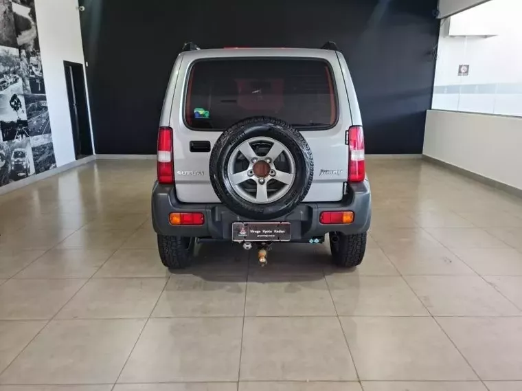 Suzuki Jimny Cinza 3