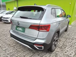 Volkswagen Taos
