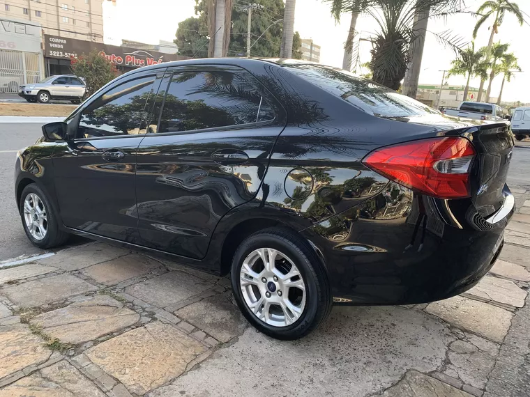 Ford KA Preto 17