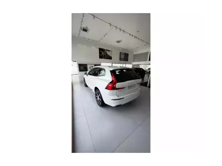 Volvo XC60 Branco 3