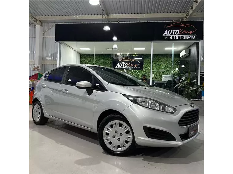 Ford Fiesta Prata 3