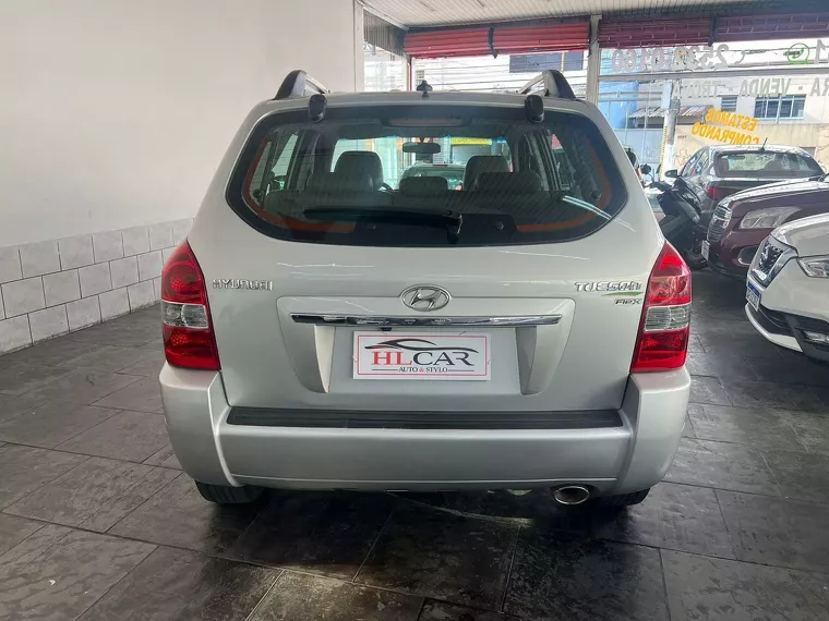 Hyundai Tucson Prata 12