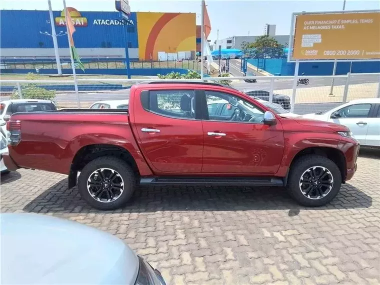 Mitsubishi L200 Triton Vermelho 2