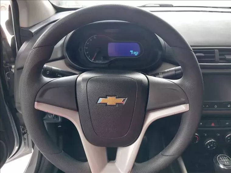 Chevrolet Prisma Prata 3