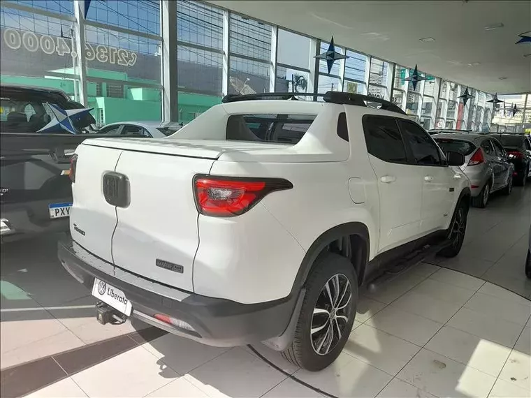 Fiat Toro Branco 2