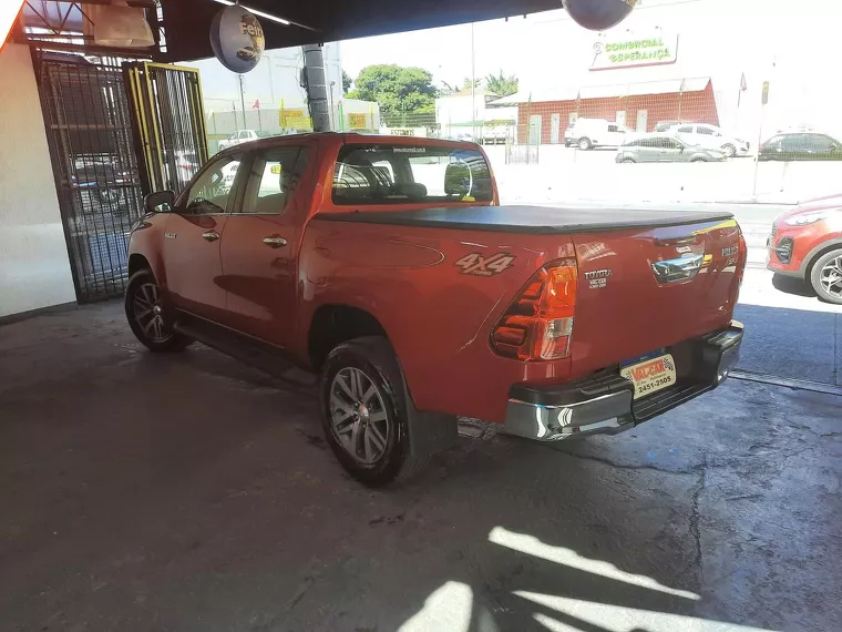 Toyota Hilux Vinho 9