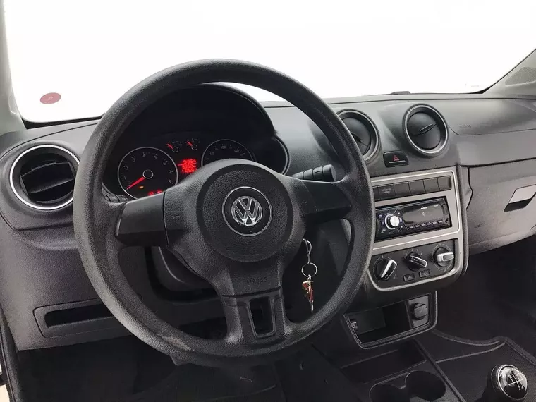 Volkswagen Saveiro Branco 4