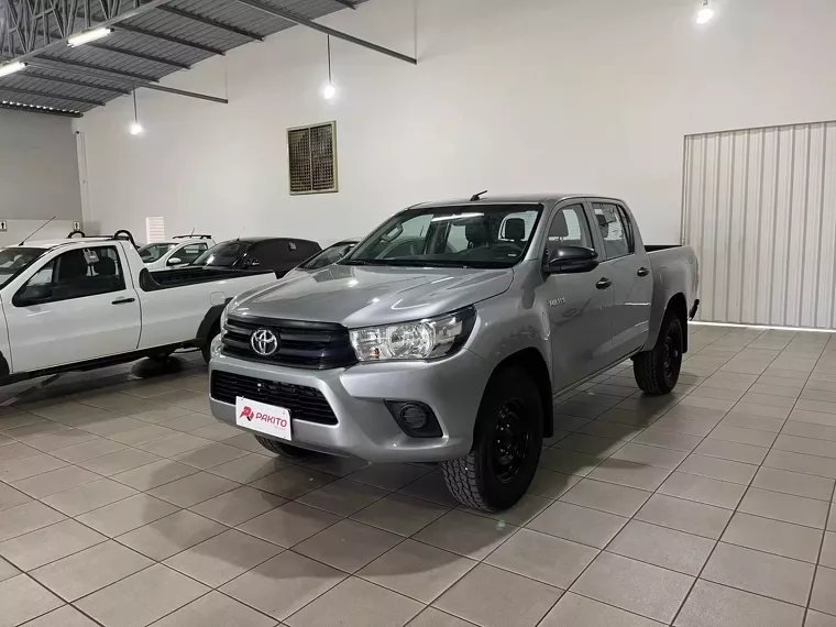 Toyota Hilux Prata 9