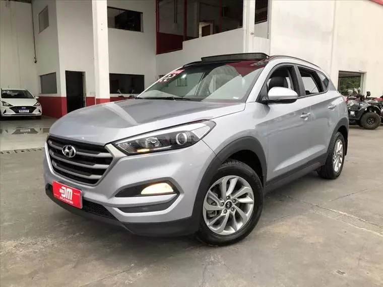 Hyundai Tucson Prata 2