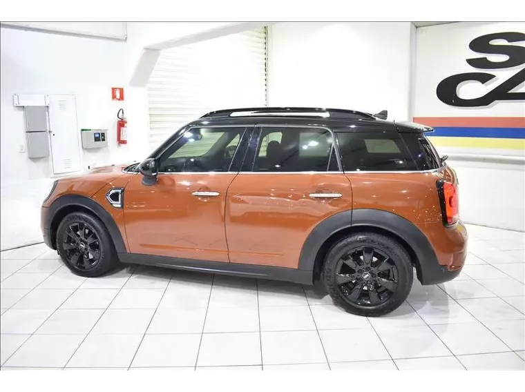 Mini Countryman Marrom 6