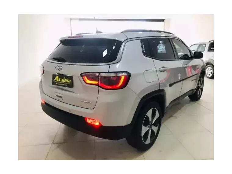 Jeep Compass Prata 4