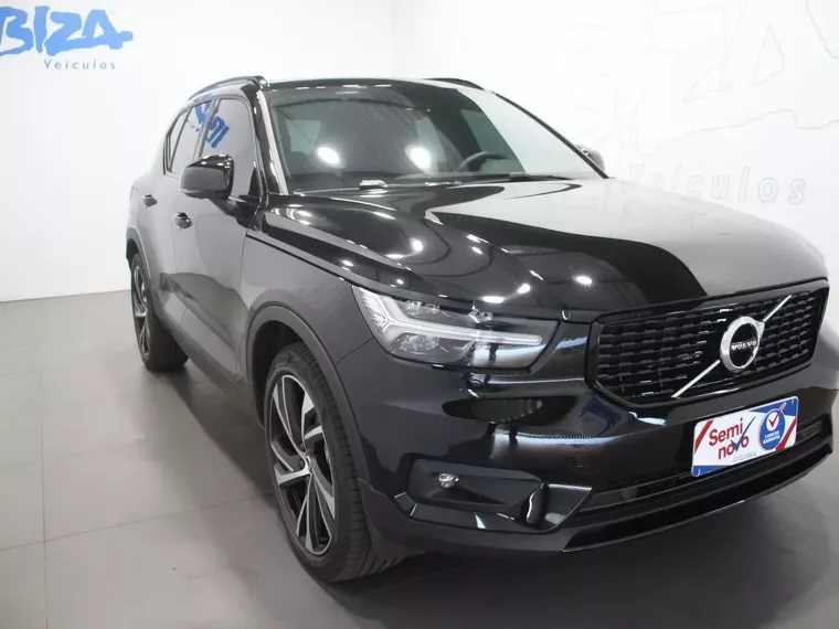 Volvo XC40 Preto 1