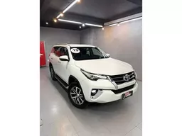 Toyota Hilux SW4