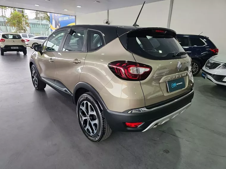 Renault Captur Bege 6