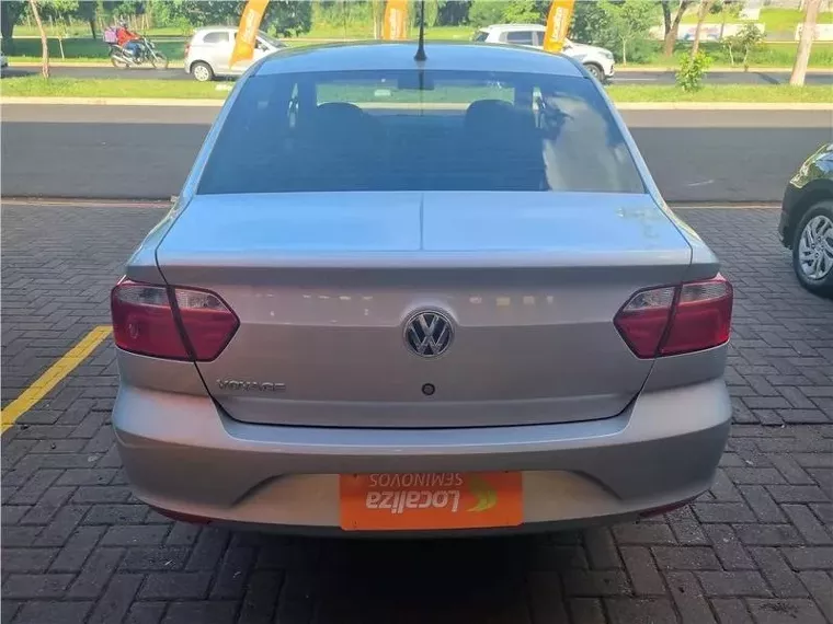 Volkswagen Voyage Prata 9